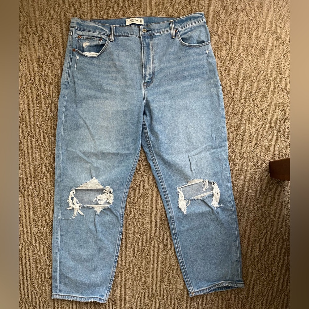 Abercrombie mom jeans!